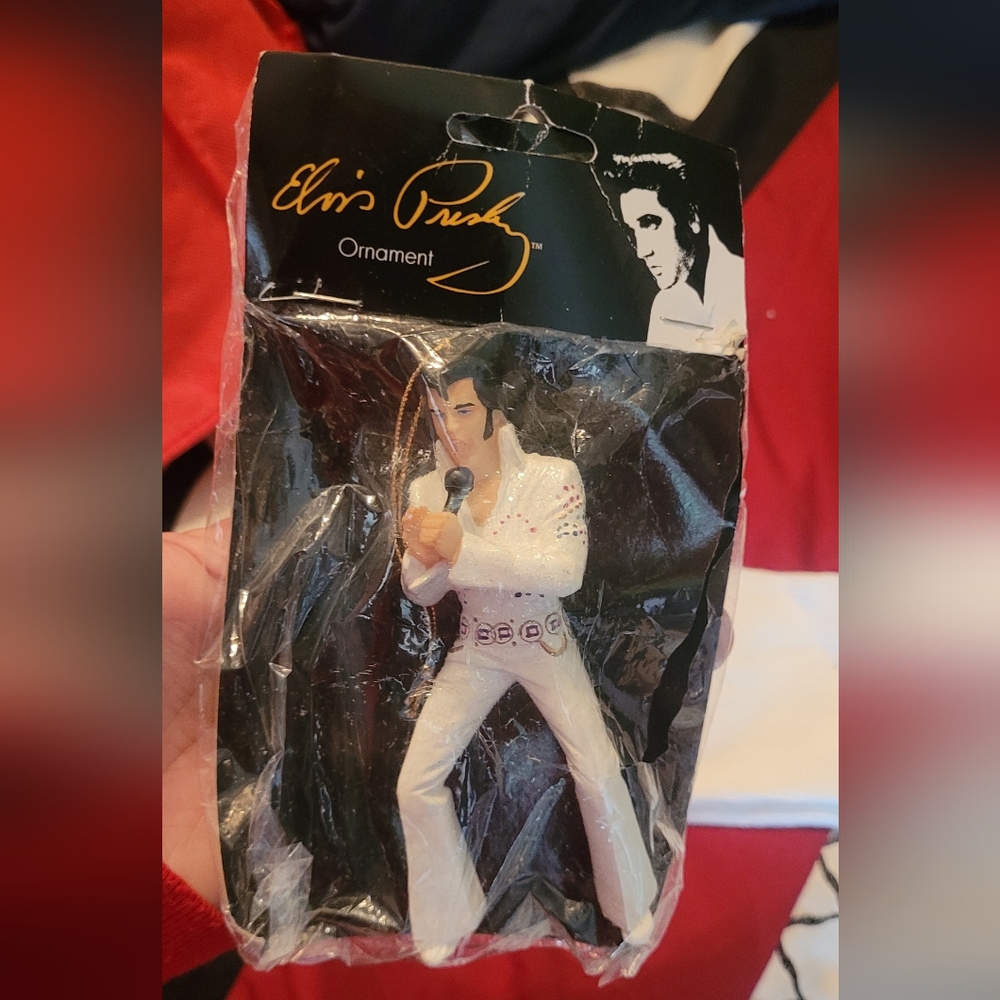 NWT NEW Elvis Presley White Gold Ornament FROM GRACELAND